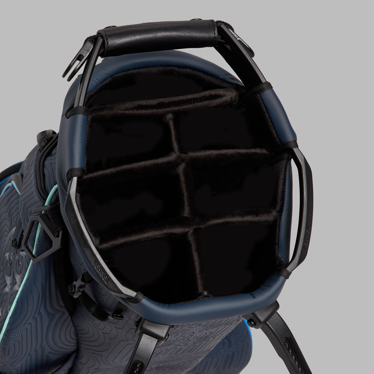 TRIPPY QUILTED TRANSPORTER TOUR CARRY GOLF BAG | G/FORE Essential