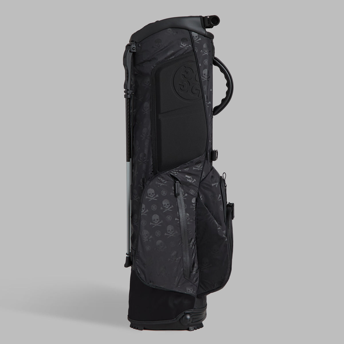 SCRAMBLE SKULL & TEES PARACHUTE CARRY GOLF BAG | G/FORE Everyday