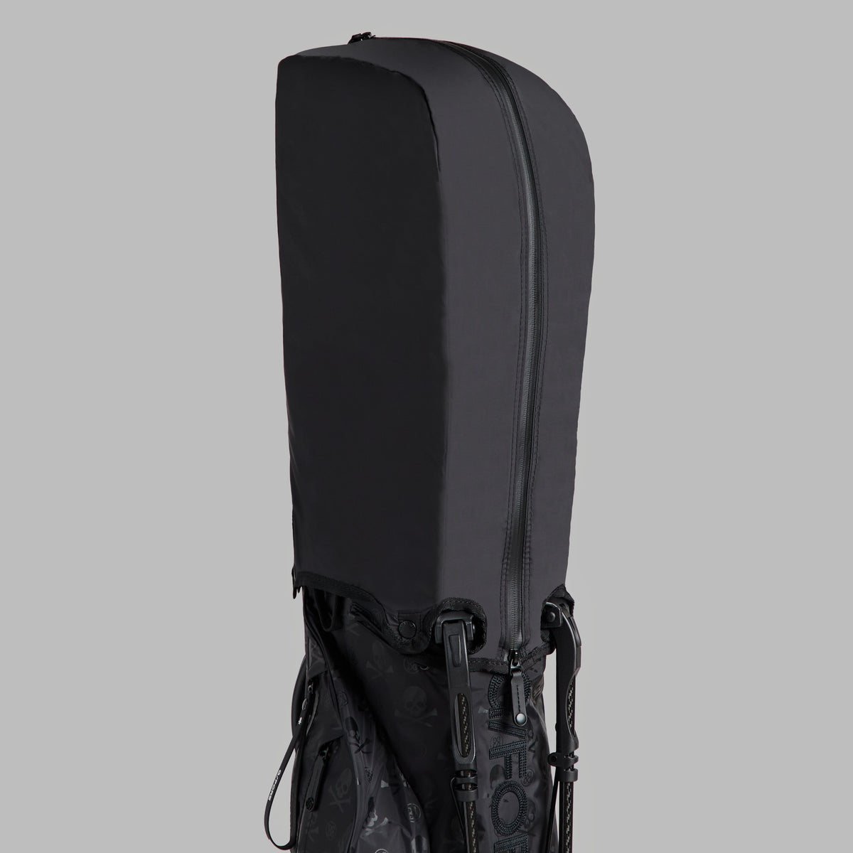 SCRAMBLE SKULL & TEES PARACHUTE CARRY GOLF BAG | G/FORE Everyday