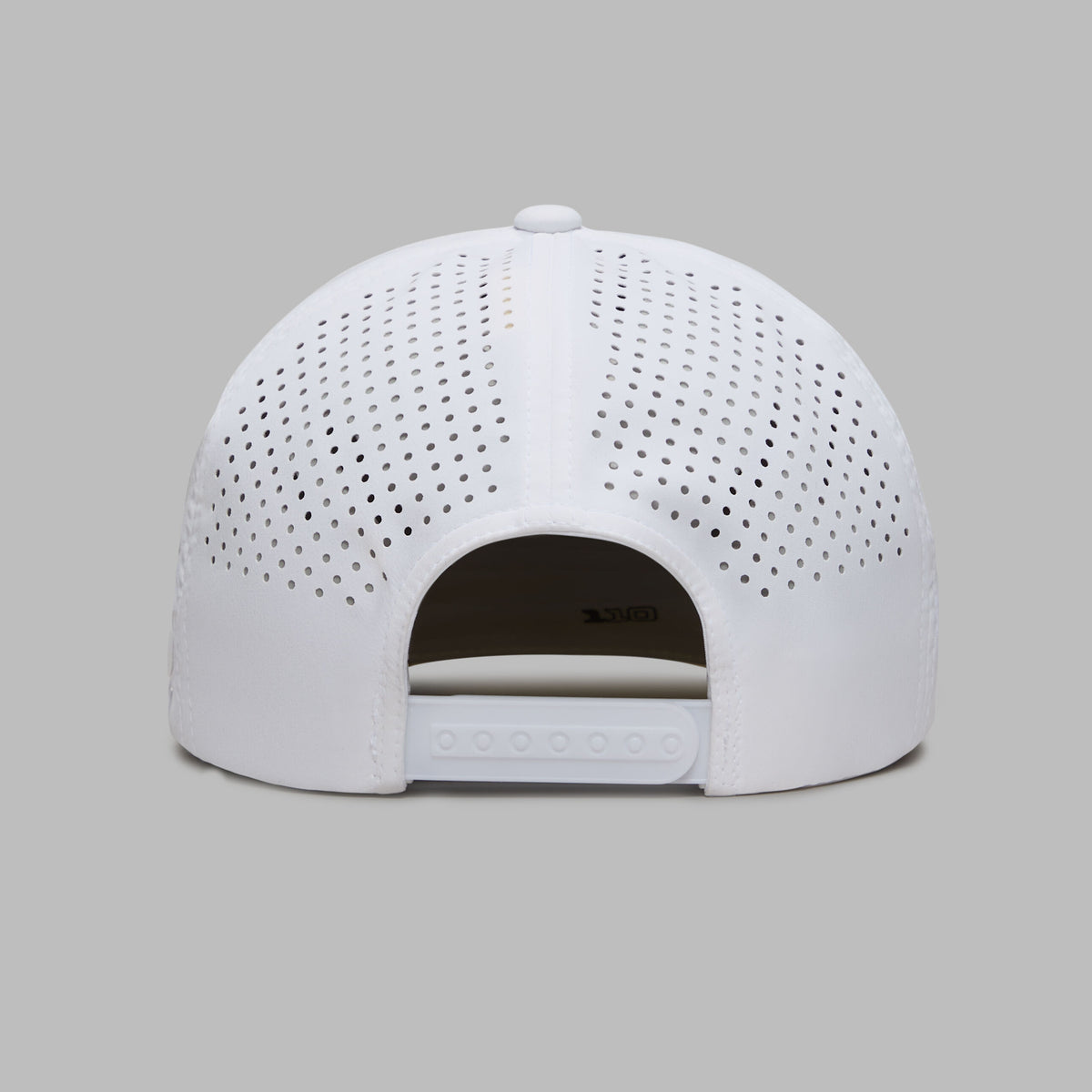 COUNTRY CLUB MISFIT PERFORATED DELTA HAT | G/FORE Best Seller